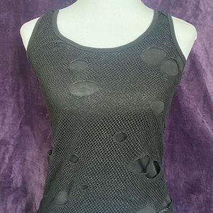 Oboe size medium ripped fish net tank